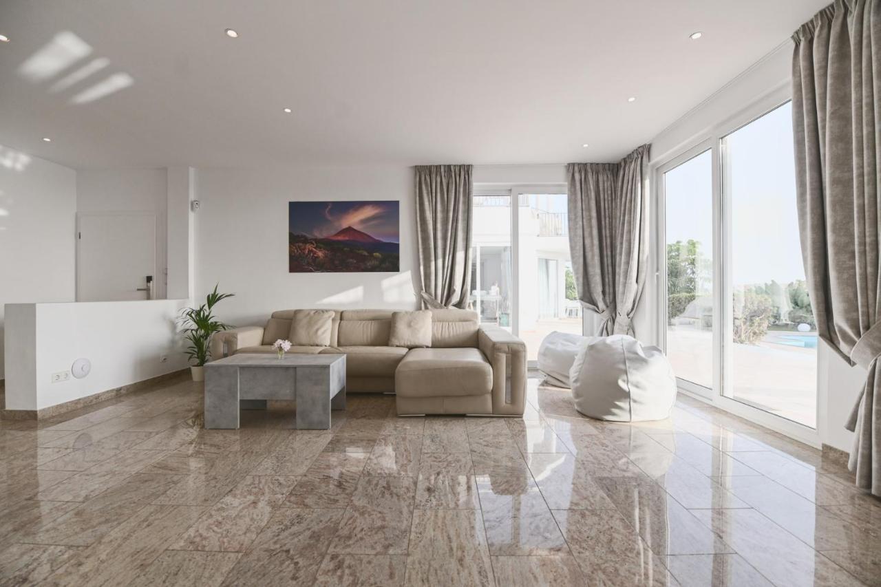 Villa Boutique Tenerife アデヘ エクステリア 写真